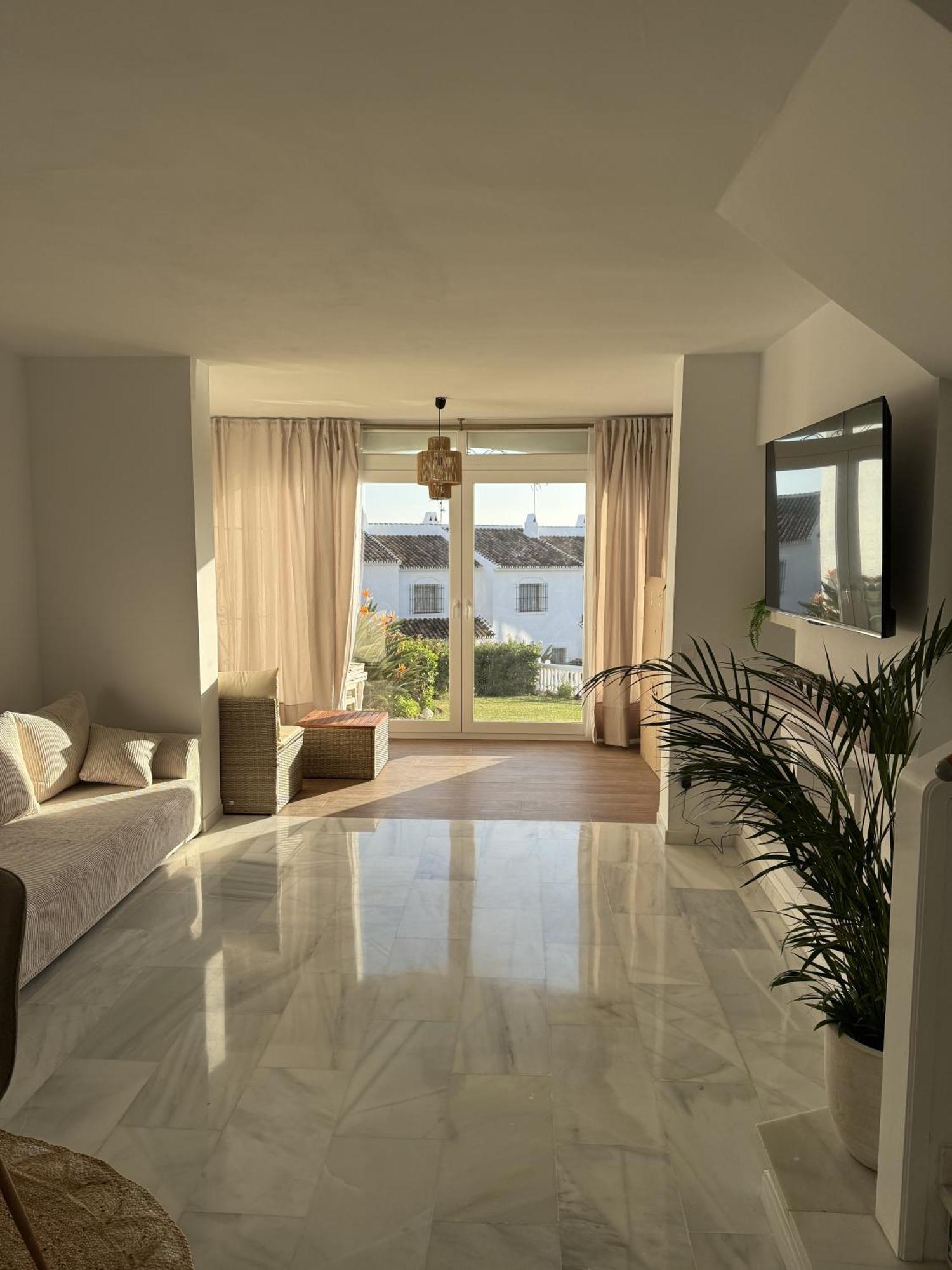 Villa Stunning Chalet In Mijas-Costa Near Beach! Extérieur photo